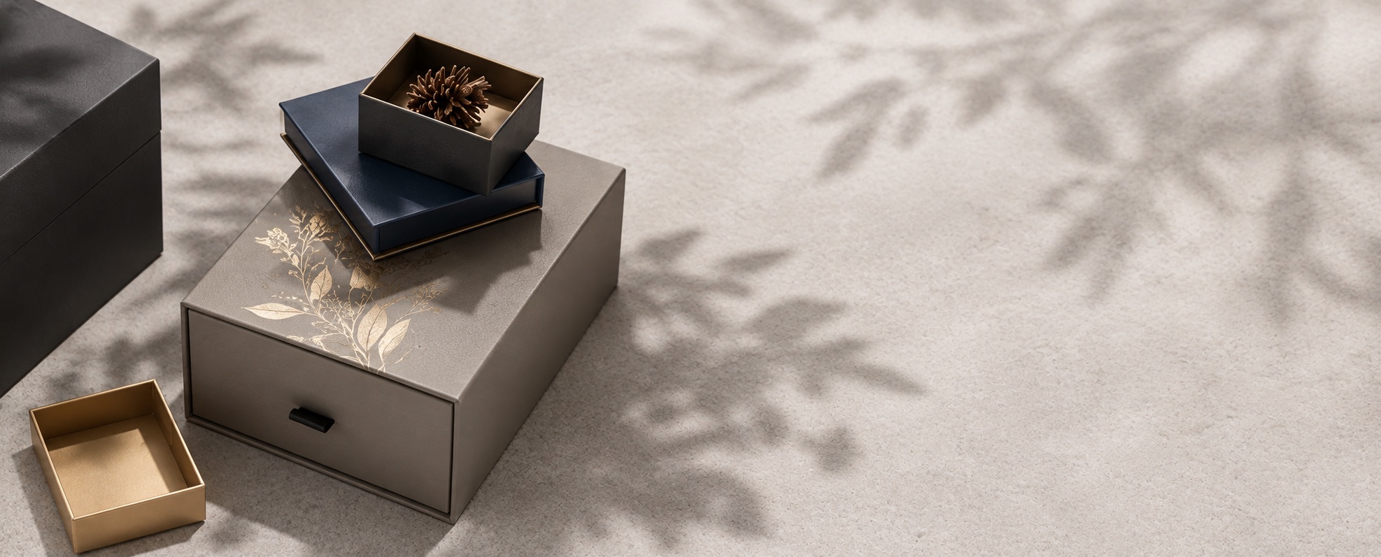 Luxury Gift Boxes with Lids view 3