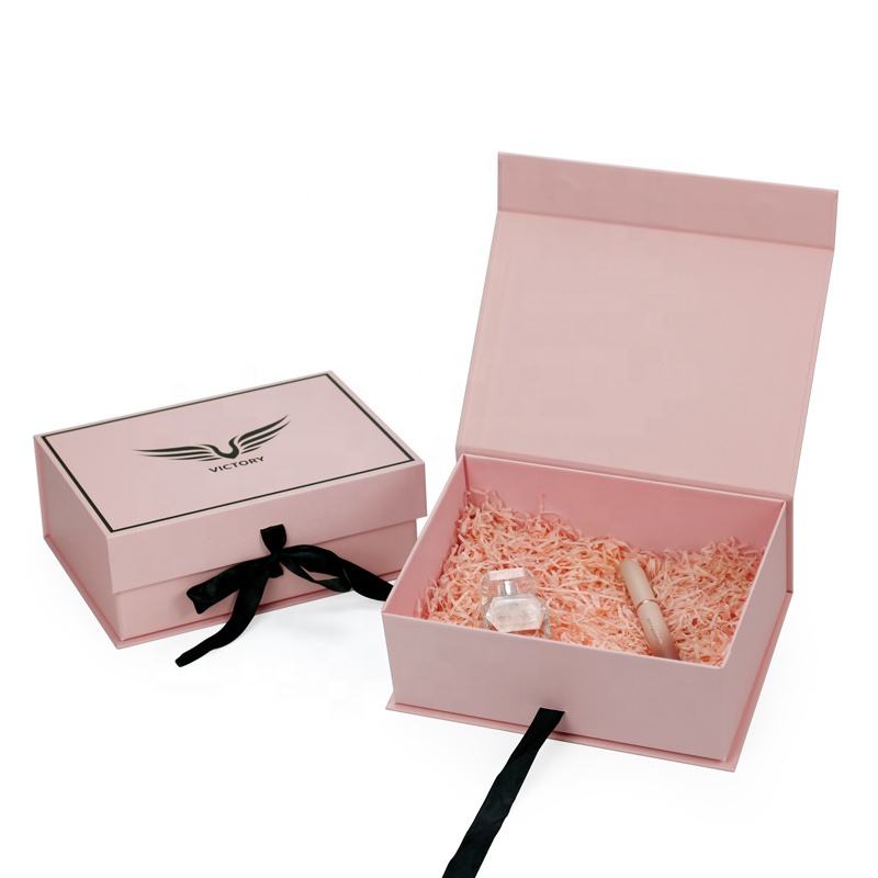 Gold Foil Flat-Pack Magnetic Box view 5